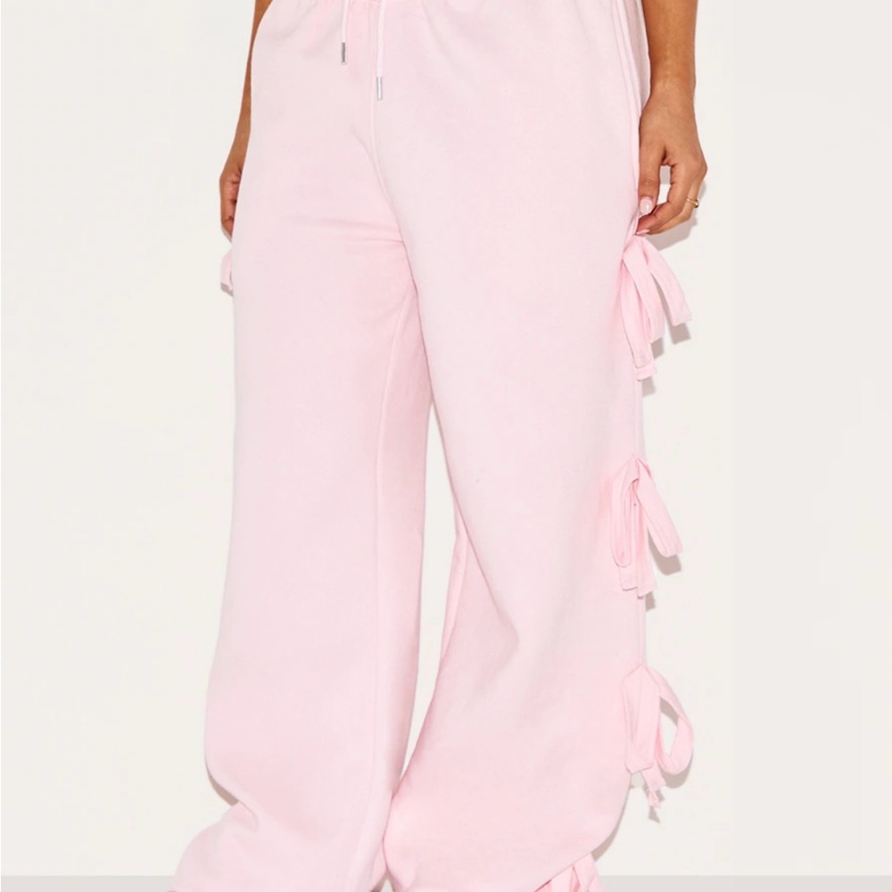PETITE BABY PINK WIDE LEG SWEATPANTS WITH BOW DETAILS